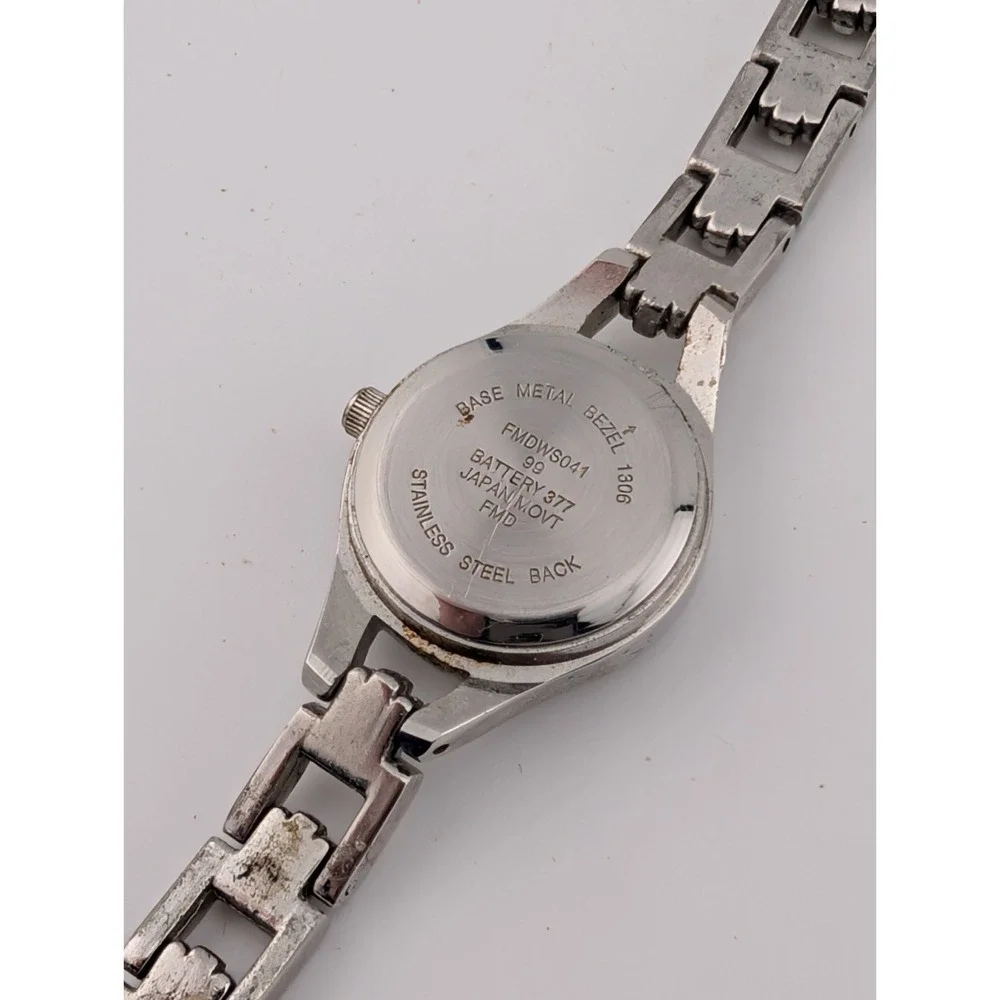 Time & Tru Women's Watch 24mm Case 6.5
